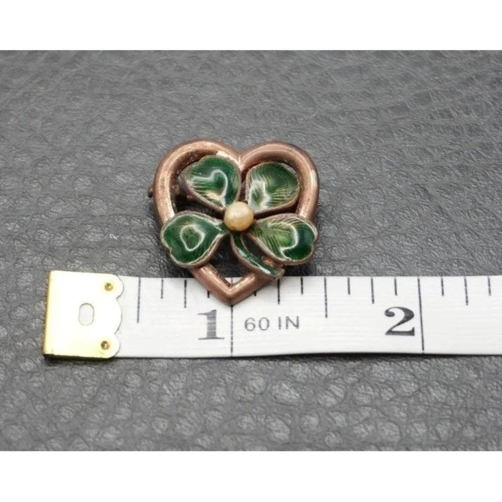 VTG Four Leaf Clover Green Guilloche Enamel Pearl Heart Faux Pearl Brooch Pin